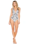 CAMILLA CAMILLA PLUNGING CUT OUT ONE PIECE IN BLACK & WHITE. ,712SONE005