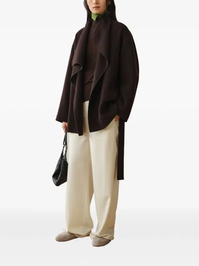 Less Belted Jacket In Brown