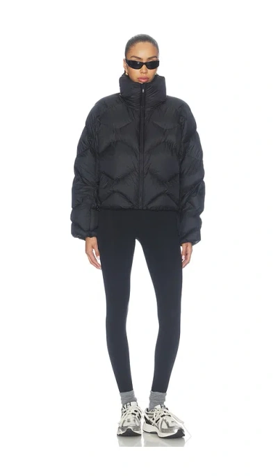 Lululemon 패딩자켓 In Black