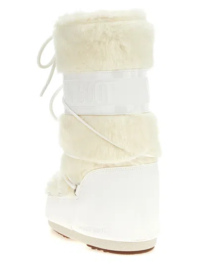 Moon Boot Lightweight Icon-style Winter Boot In White