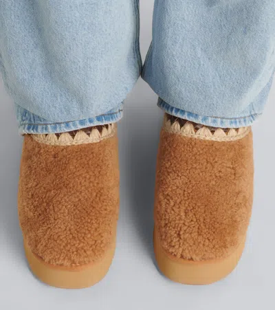 Mou Shearling Platform Mules In Brown