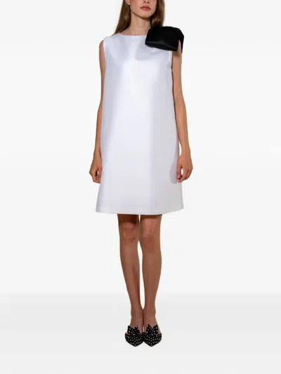 Styland 보우 디테일 민소매 미니 드레스 In White