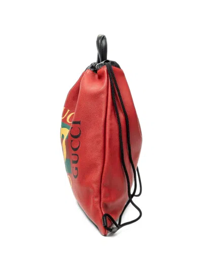 Pre-owned Gucci Logo-printed Drawstring Backpack In Red