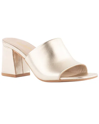 Seychelles Adapt Leather Pump In Gold