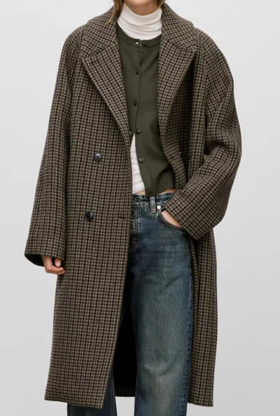 Closed Double-breasted Wool-blend Coat In Brown