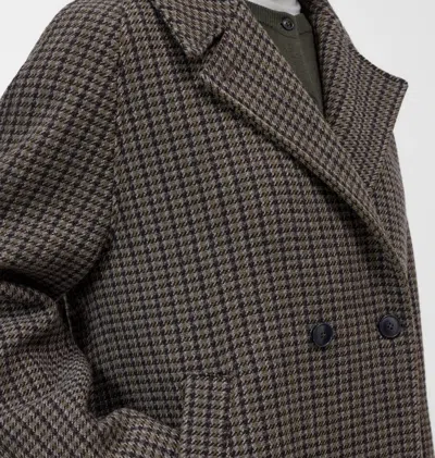 Closed Double-breasted Wool-blend Coat In Brown