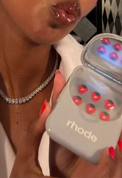Rhode Spot Case