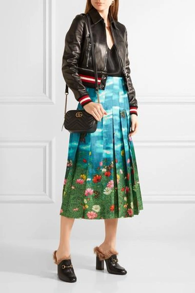 Shop Gucci Pleated Printed Silk-satin Skirt In Jade