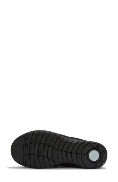 Fitflop Flow Winterized Boot In Black