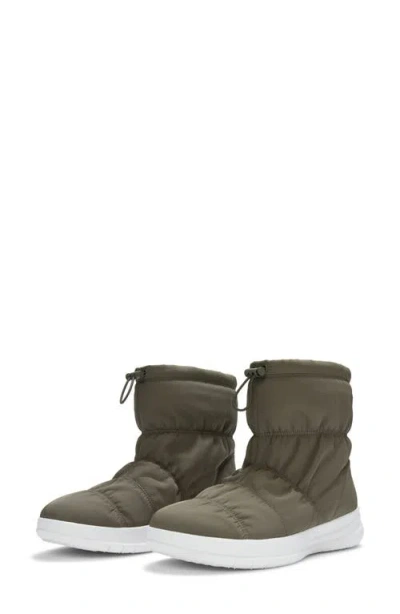 Fitflop Flow Winterized Boot In Green