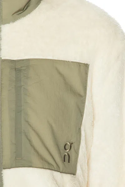On Ascent Fleece Jacket In White