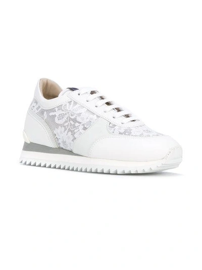 Shop Le Silla Sneakers Mit Spitzeneinsätzen In White