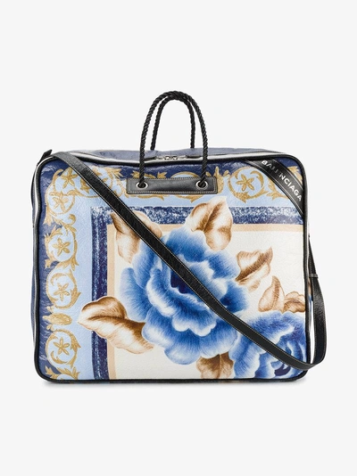 Shop Balenciaga Handtasche Mit Print In Blue
