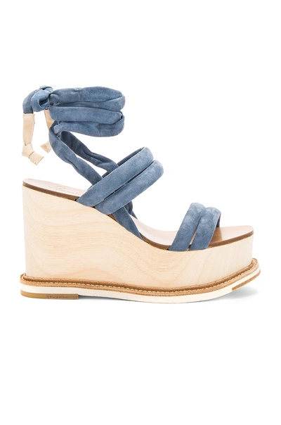 Flamingos Lily Wedge In Suede Blue