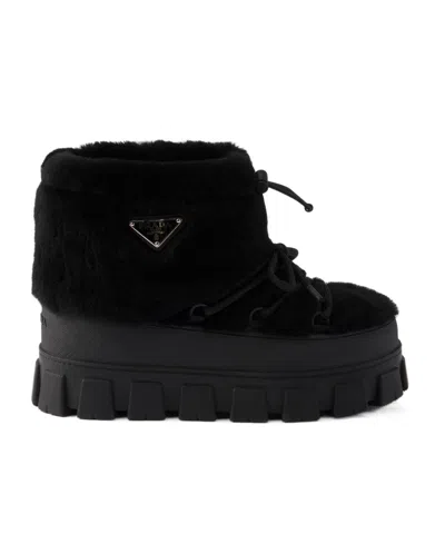Prada シアリング スキーブーツ In Black