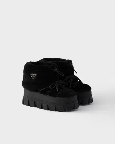 Prada シアリング スキーブーツ In Black