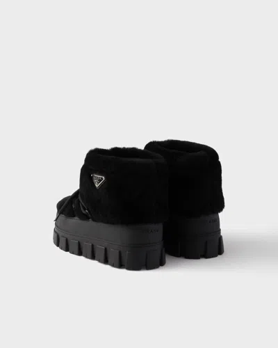 Prada シアリング スキーブーツ In Black