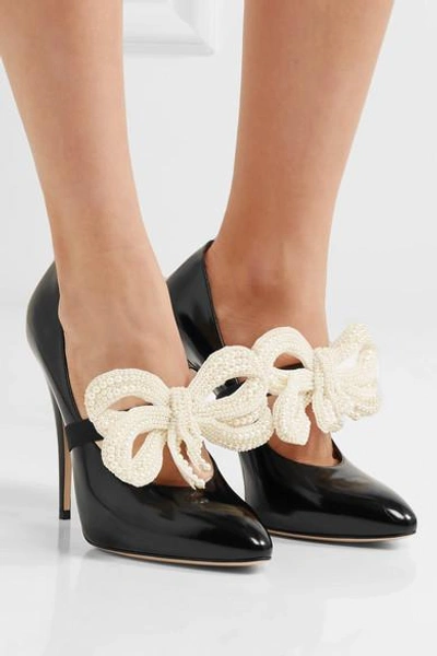Shop Gucci Bow-embellished Patent-leather Pumps In Black