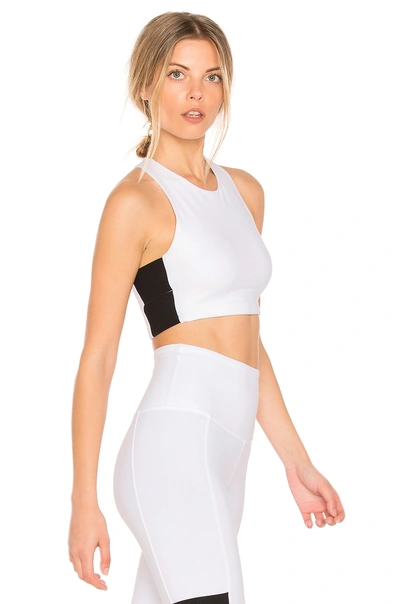 Beyond Yoga Wide Band Stacked Bra In White