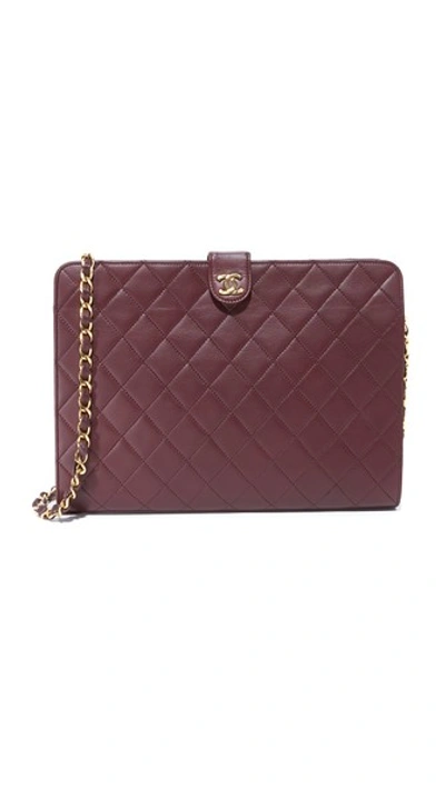 What Goes Around Comes Around Chanel Shoulder Bag (previously Owned) In Burgundy
