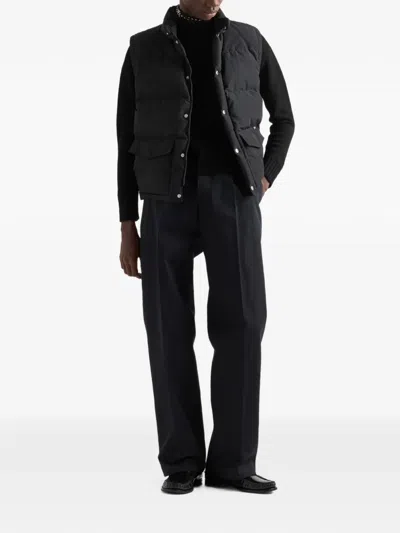 Prada Technical Fabric Down Vest In 블랙