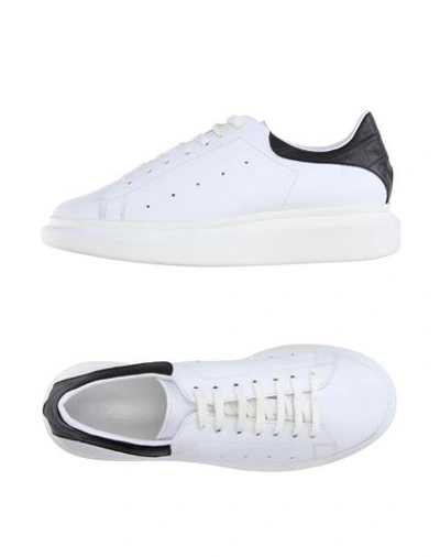 Morobē Sneakers In White