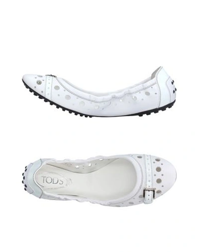 Tod's Ballet Flats In White