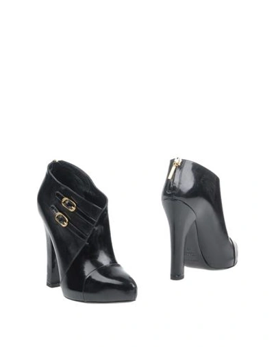 Dolce & Gabbana Booties In Black