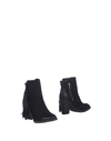 Steve Madden Ankle Boot In Black