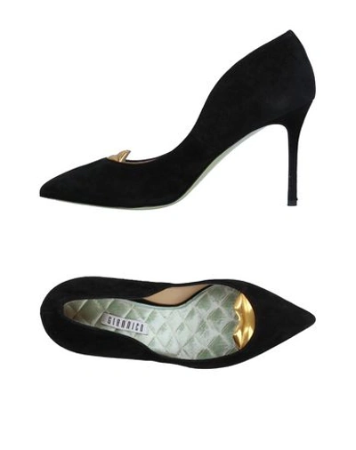 Giannico Pumps In Black