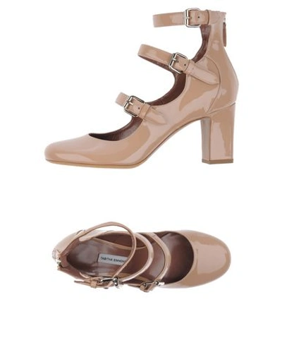 Tabitha Simmons Pump In Beige