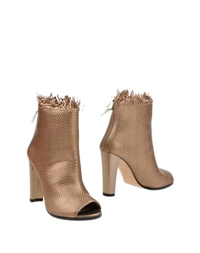 Stuart Weitzman Ankle Boots In Copper