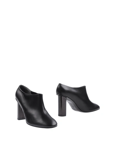 Robert Clergerie Bootie In Black