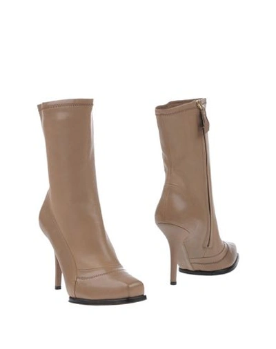 Nina Ricci Ankle Boot In Camel
