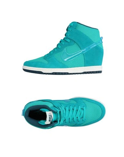 Nike Trainers In Turquoise