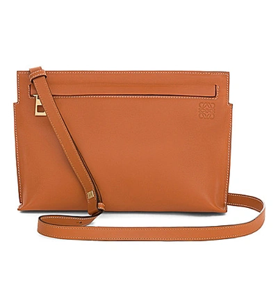Loewe Medium Leather T Pouch In Tan