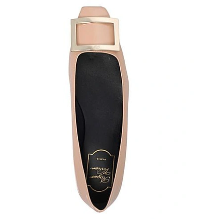 Shop Roger Vivier Trompette Patent-leather Ballerina Flats In Nude