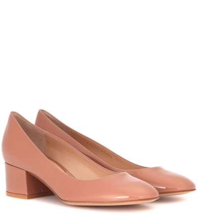 Gianvito Rossi Linda 45 Patent Leather Pumps In Pink