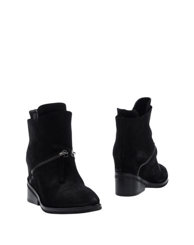 Cinzia Araia Ankle Boots In Black | ModeSens