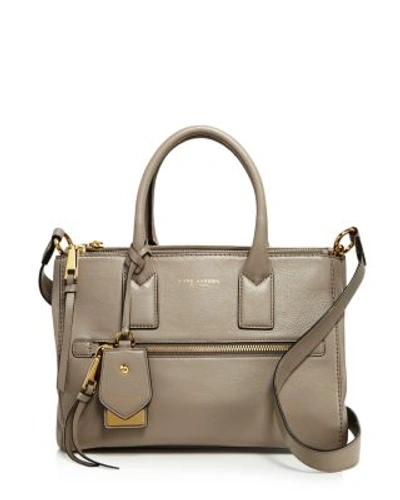Shop Marc Jacobs Recruit East/west Leather Tote In Mink/gold