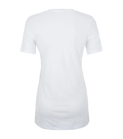 Shop Theory Johnna Round Neck T-shirt In White