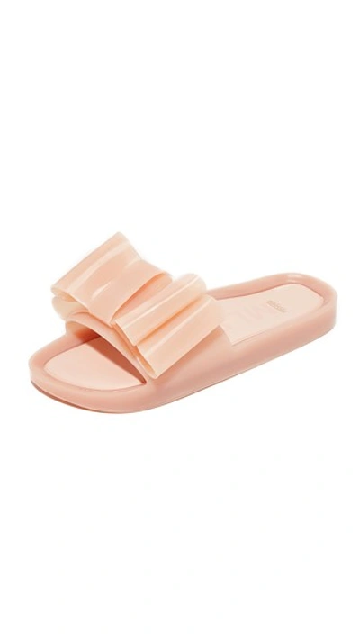 Melissa 蝴蝶结海滩便鞋 In Light Pink Matte