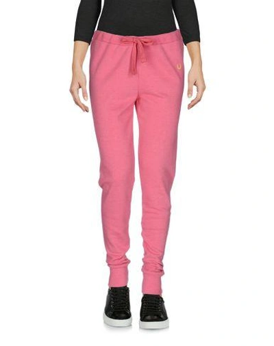 Fred Perry Casual Pants In Pink