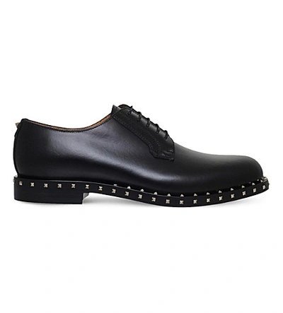 Valentino Garavani Rockstud Leather Derby Shoes In Black