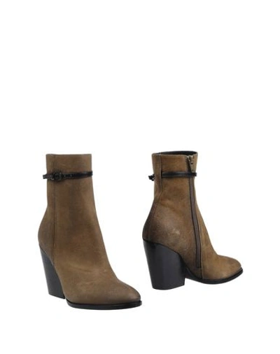 A.f.vandevorst Ankle Boots In Military Green