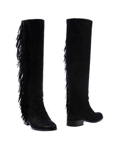 olencia knee high boot