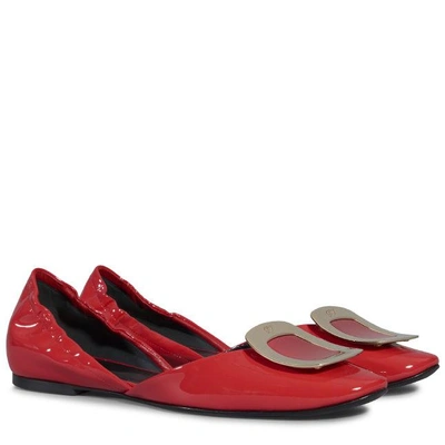 Shop Roger Vivier Chips Ballerinas In Patent Leather In Red