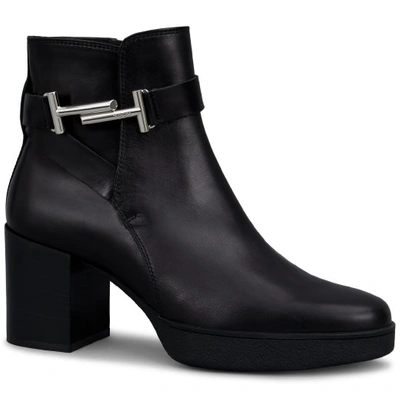 Tod's Double T Leather Ankle Boots In Black