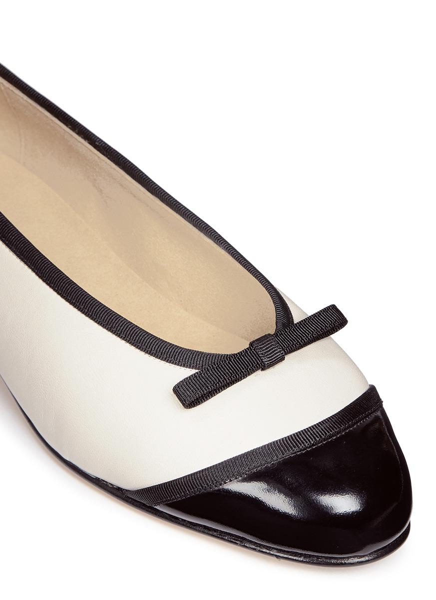 stuart weitzman capture leather ballet flats
