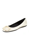 ROGER VIVIER GOMMETTE BUCKLE LEATHER FLAT, GOLD